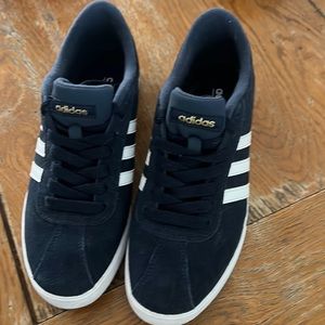 Adidas Court Tennis Shoe Navy Size 6